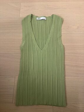 Zara green tank size M